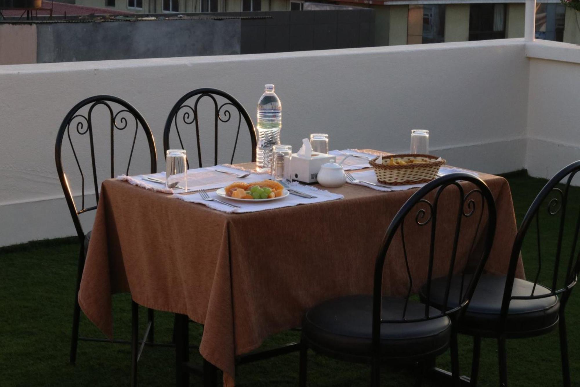 Devo Boutique Hotel กาฐมาณฑุ ภายนอก รูปภาพ